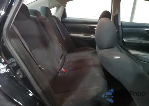 2015 Nissan Altima 2.5 z USA, uszkodzony, nr VIN 1N4AL3AP7FN883105